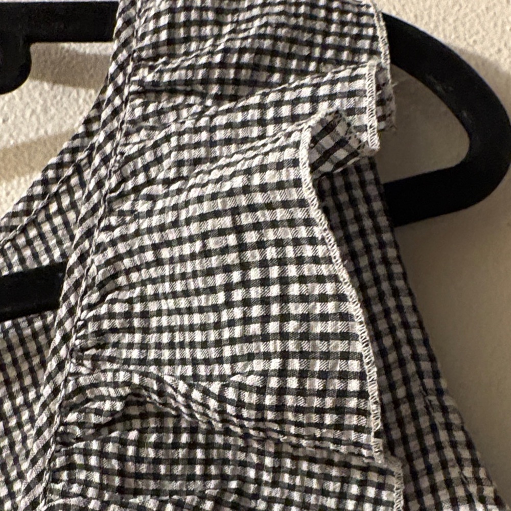 Gingham Ruffle Tie-Front Sleeveless Top - Black & White size small - Picture 8 of 9